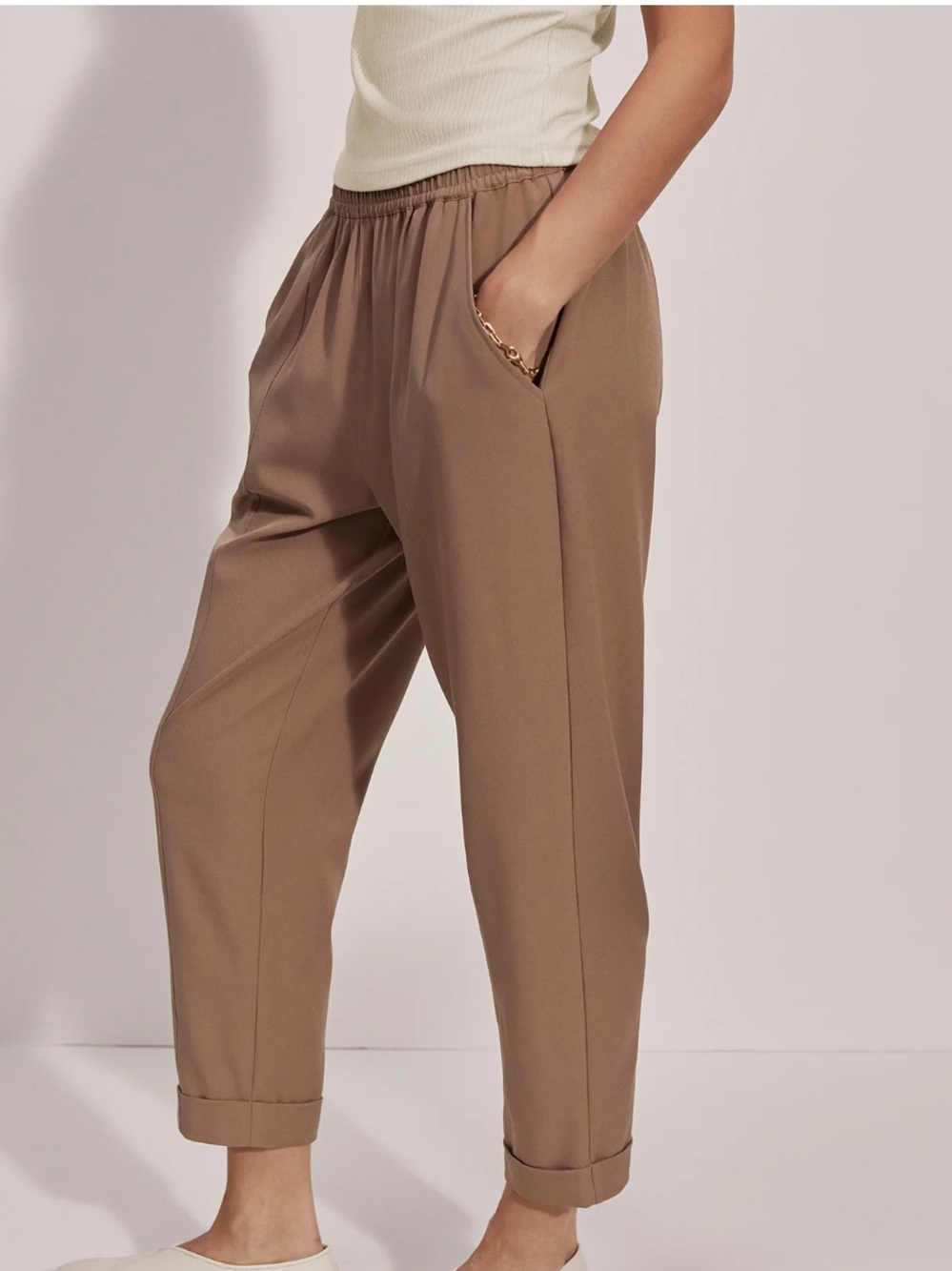 VARLEY oakland turn-up taper pant in taupe stone Size XS